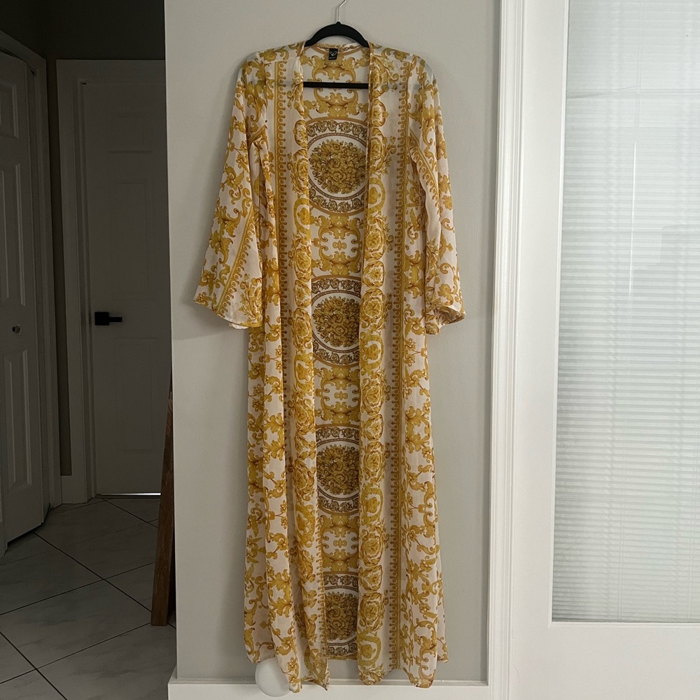Windsor beach cover up, worn once on vacation in the keys size S/M